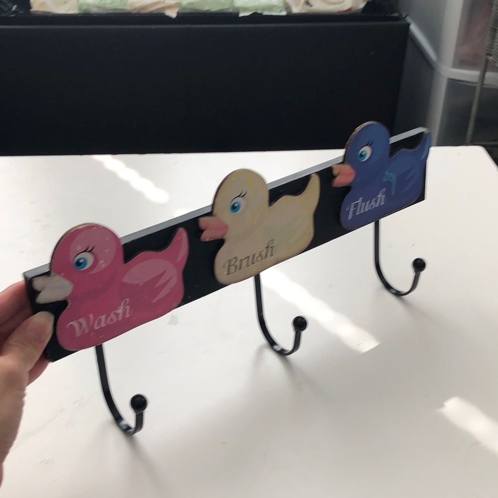 🧡 Rubber Duck Wall Hook Rack